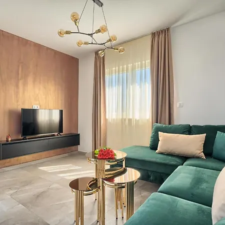 Jelena's Place - Elegant Flats Close To Sea Apartment *