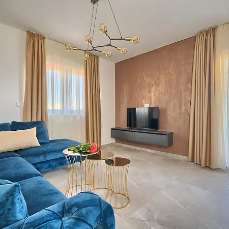 Jelena's Place - Elegant Flats Close To Sea *