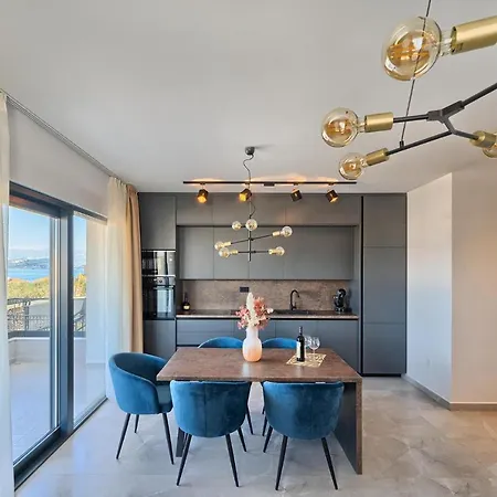 Jelena's Place - Elegant Flats Close To Sea * Slatine