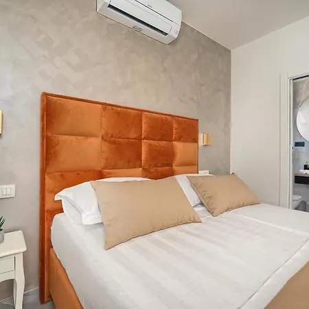 Jelena's Place - Elegant Flats Close To Sea * Slatine
